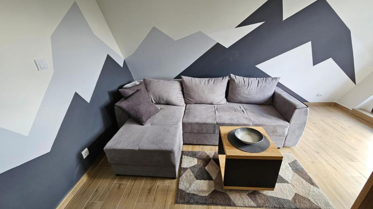 Apartment Hills Part